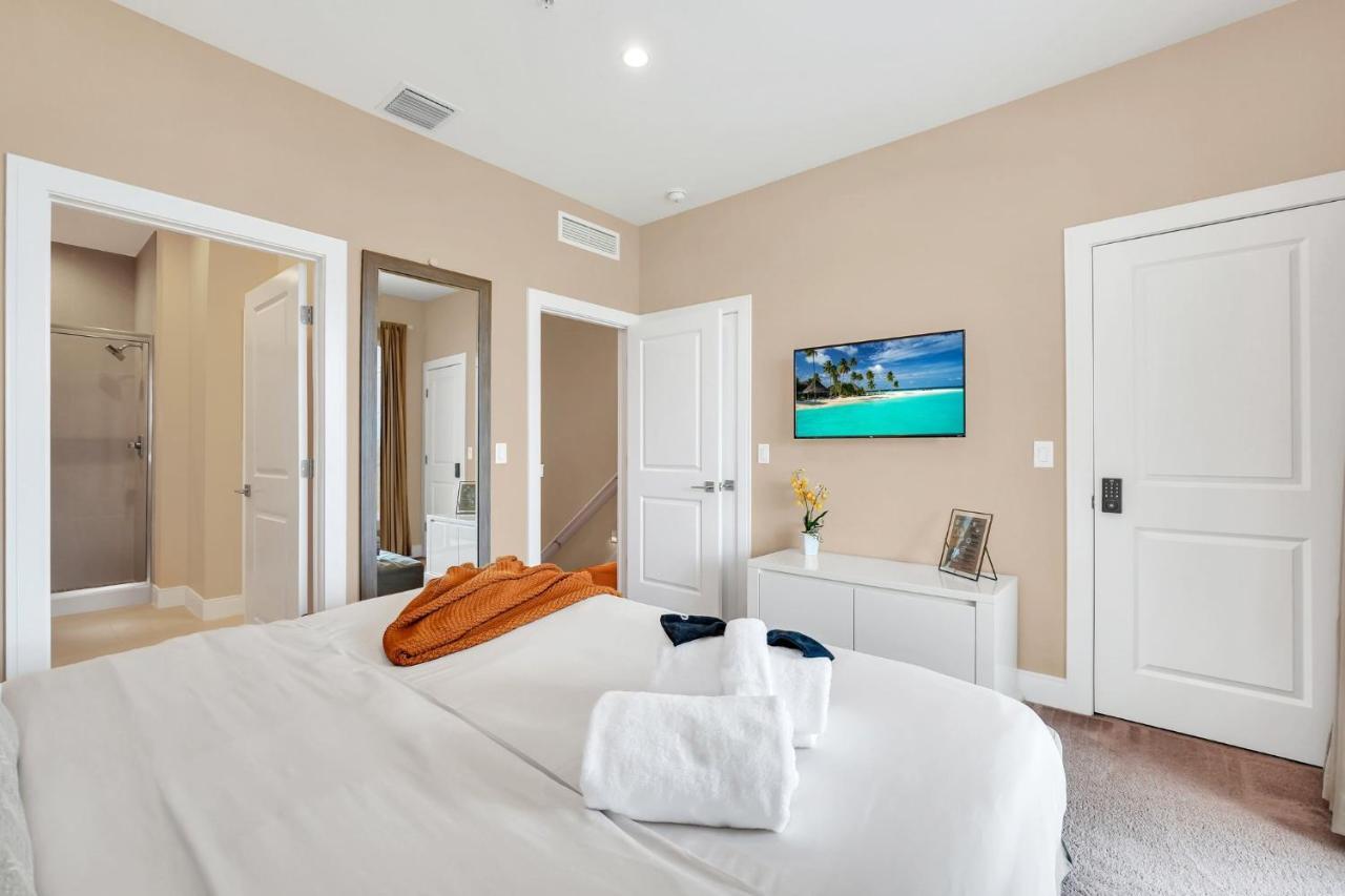 Luxury Villa Less Than A Mile From Disneyworld -Bonus Elevator- Orlando Exterior foto
