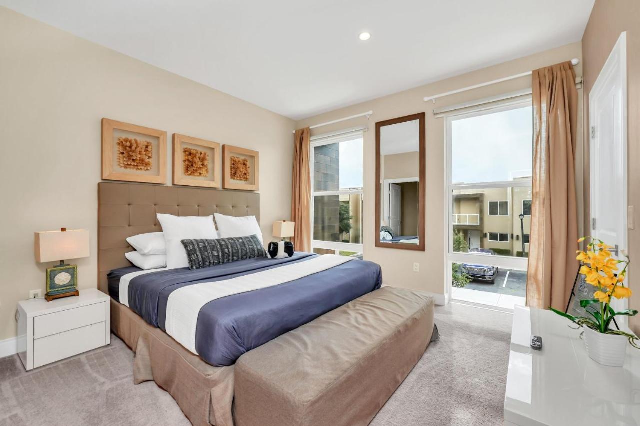 Luxury Villa Less Than A Mile From Disneyworld -Bonus Elevator- Orlando Exterior foto